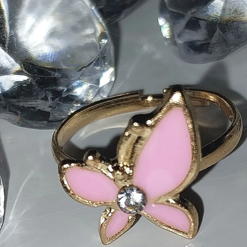 Super cute girls jeweled adjustable ring